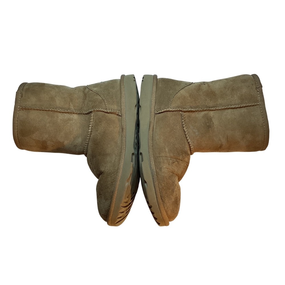 UGG Classic II Short Boot Kids Size 4 Chestnut Suede Winter Cozy Shearling Warm - Picture 3 of 8